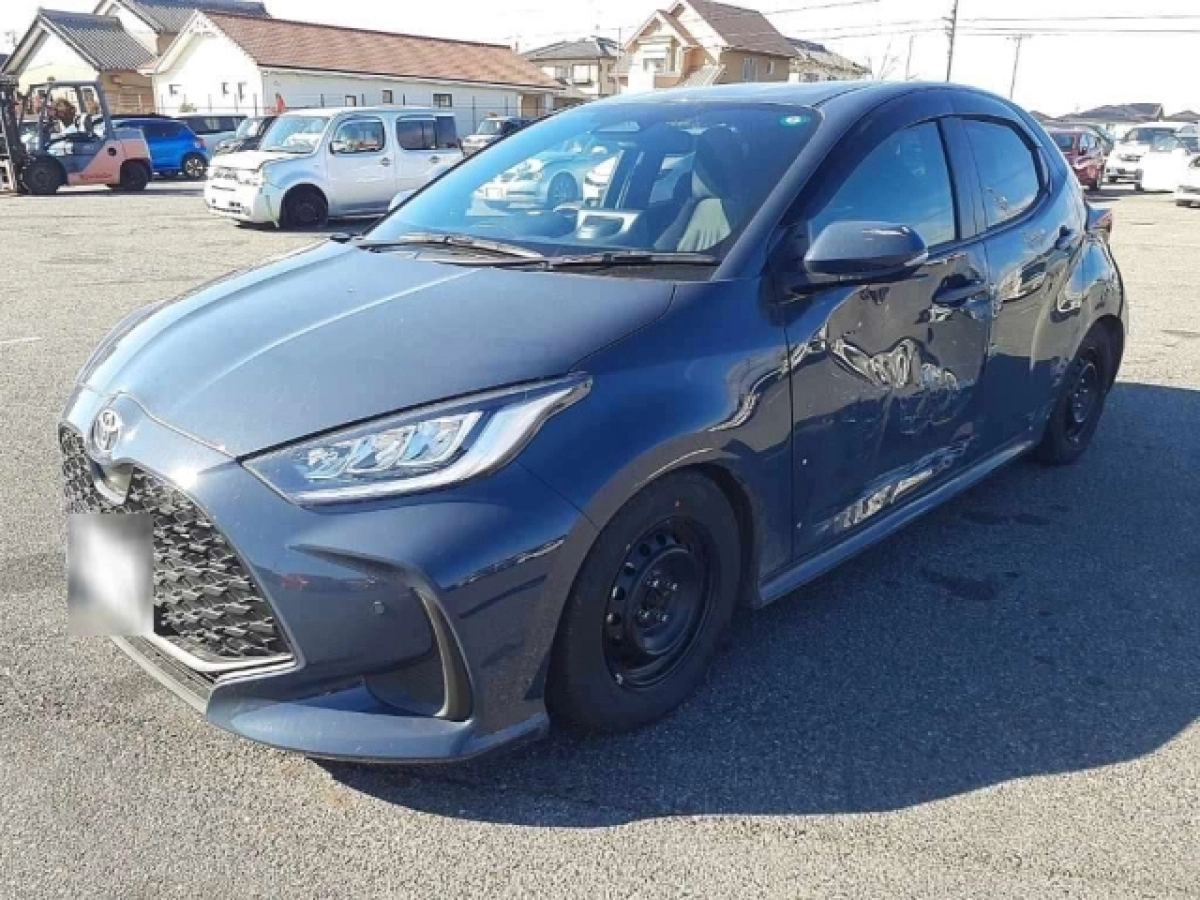 TOYOTA YARIS MXPA10 2024