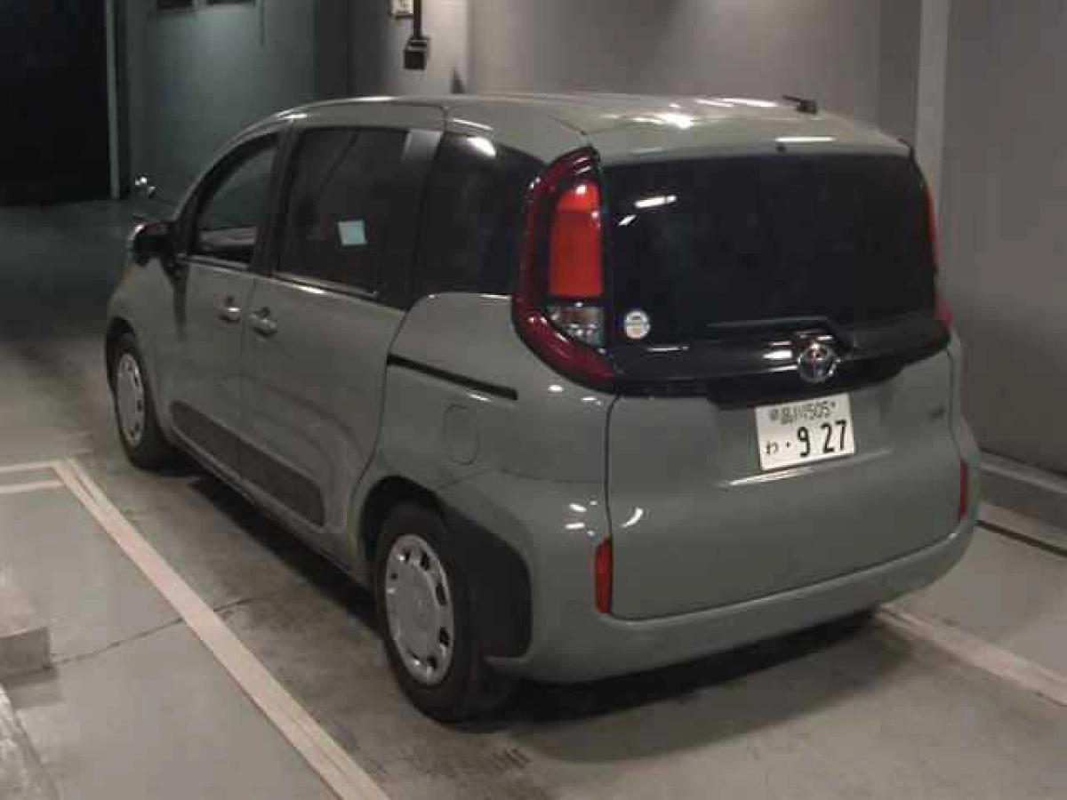 TOYOTA SIENTA