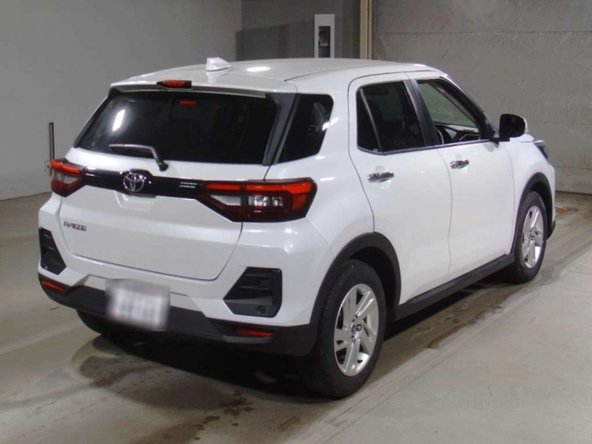 TOYOTA RAIZE
