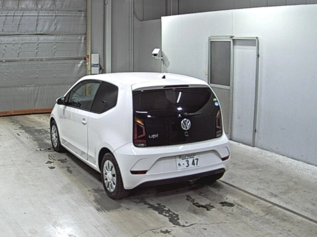VOLKSWAGEN UP