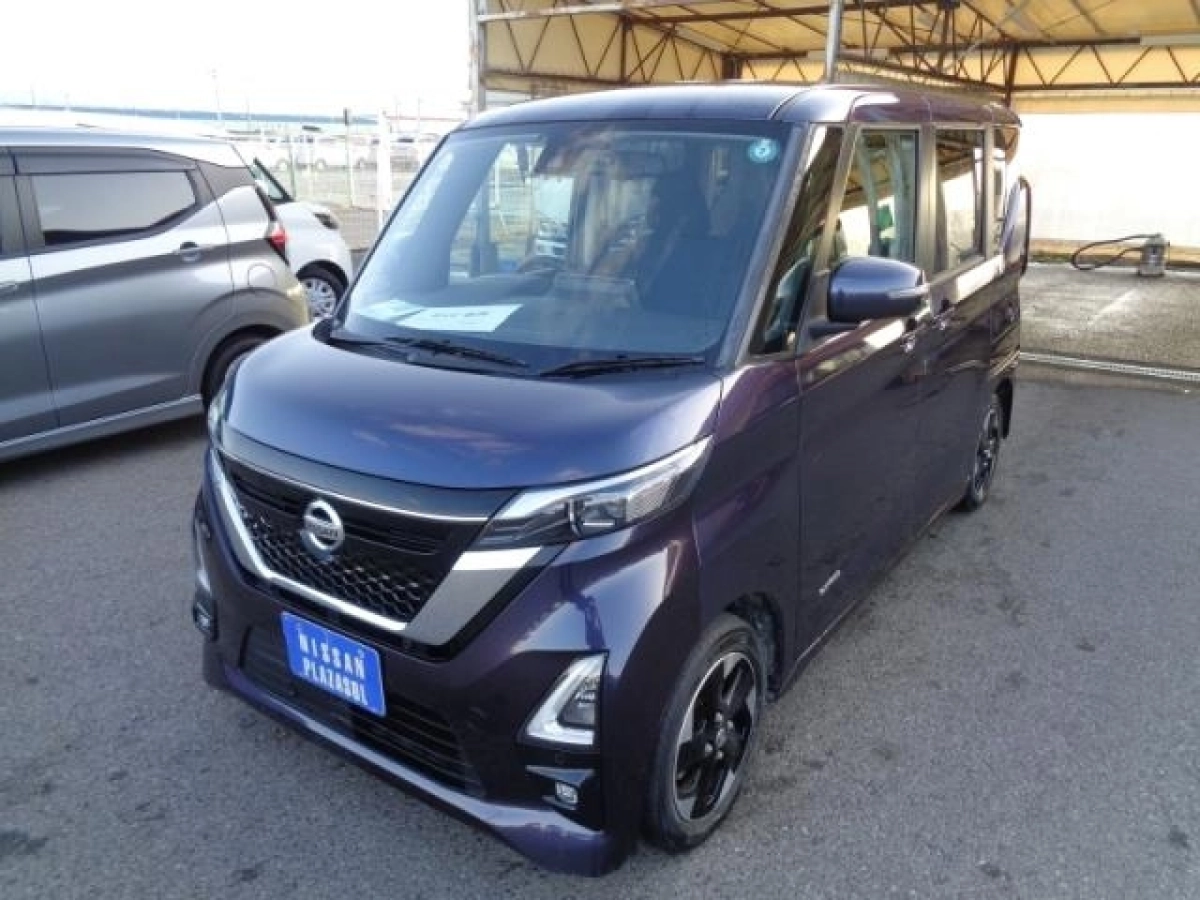 NISSAN ROOX