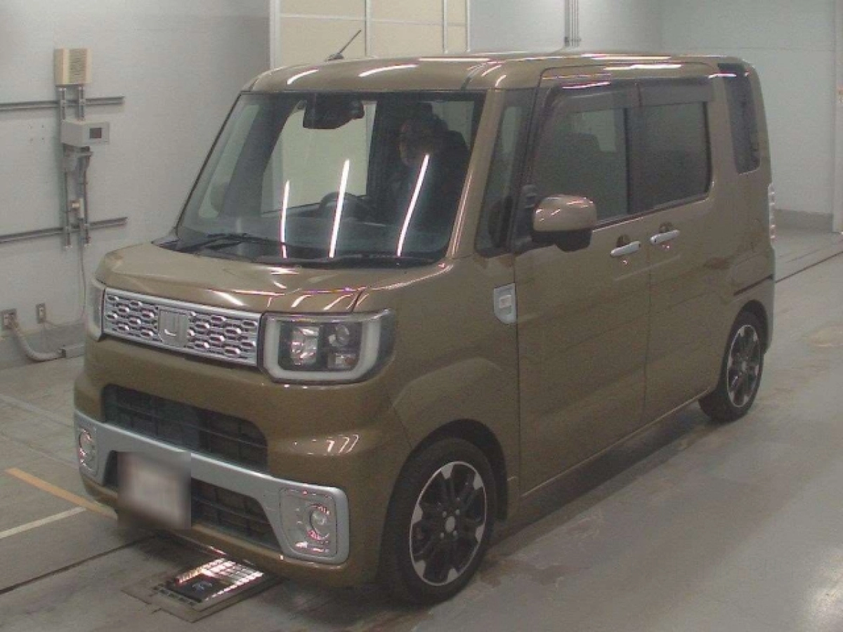 DAIHATSU WAKE LA700S 2020