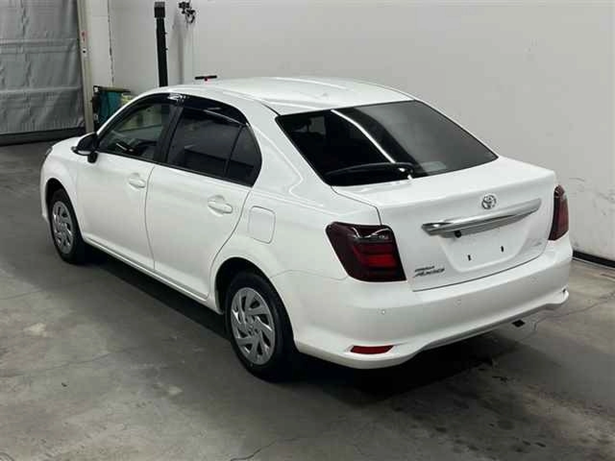 TOYOTA COROLLA AXIO