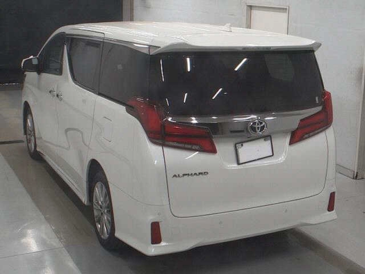 TOYOTA ALPHARD
