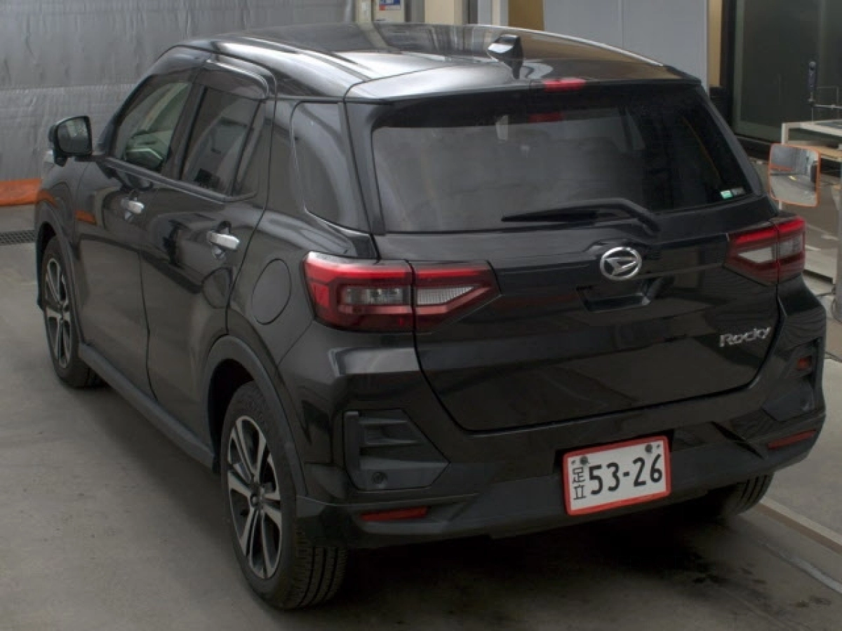 DAIHATSU ROCKY