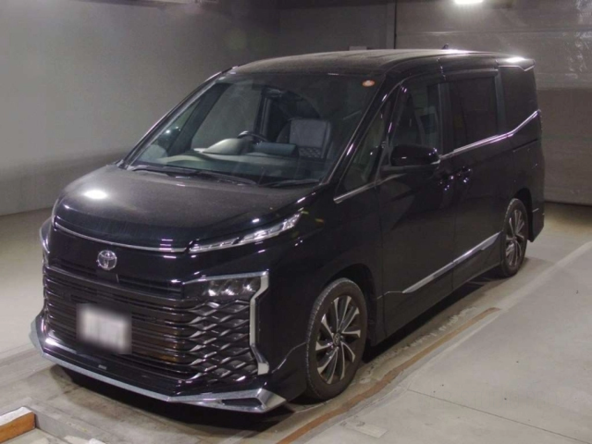 TOYOTA VOXY MZRA90W 2023