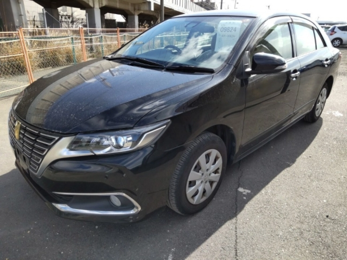 TOYOTA PREMIO ZRT260 2019