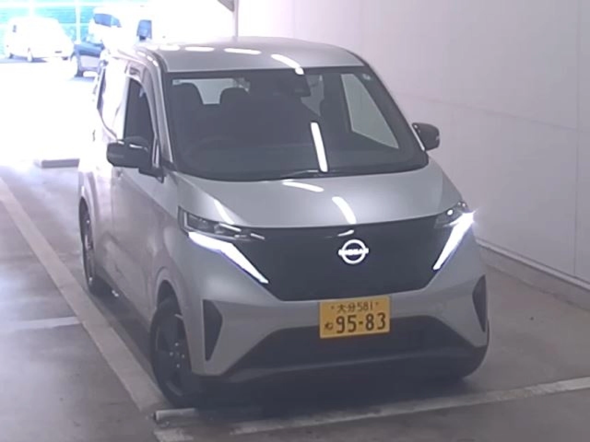 NISSAN SAKURA B6AW 2024