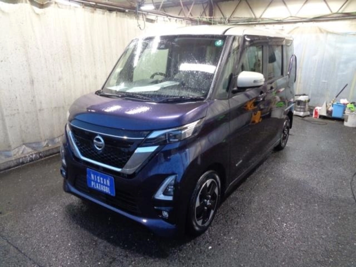 NISSAN ROOX
