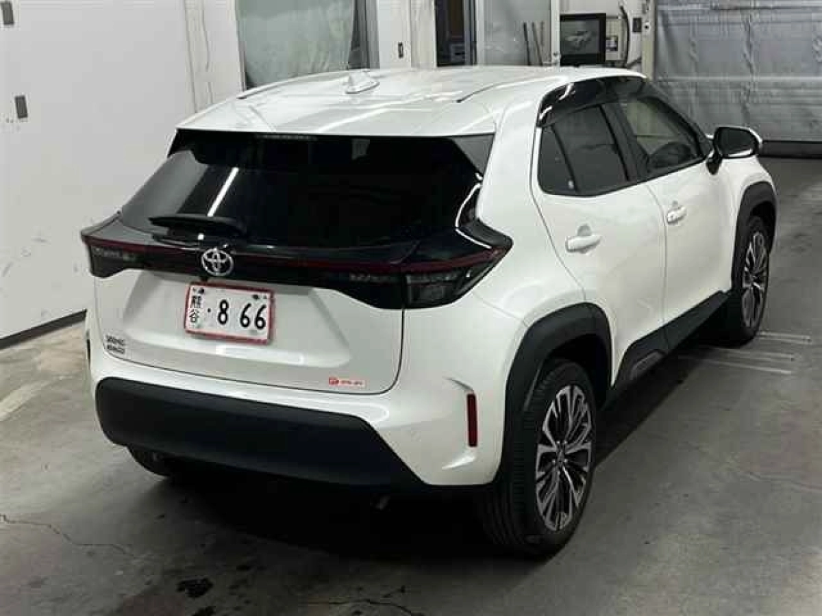 TOYOTA YARIS CROSS