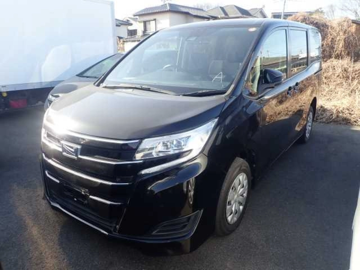 TOYOTA NOAH ZRR85G 2020