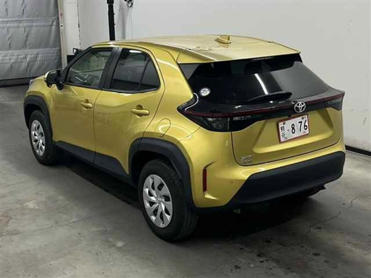 TOYOTA YARIS CROSS