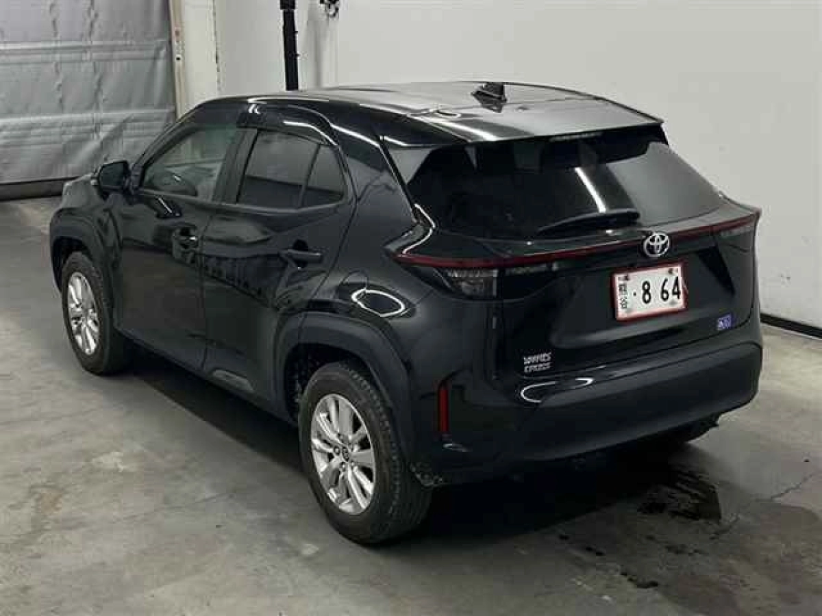 TOYOTA YARIS CROSS
