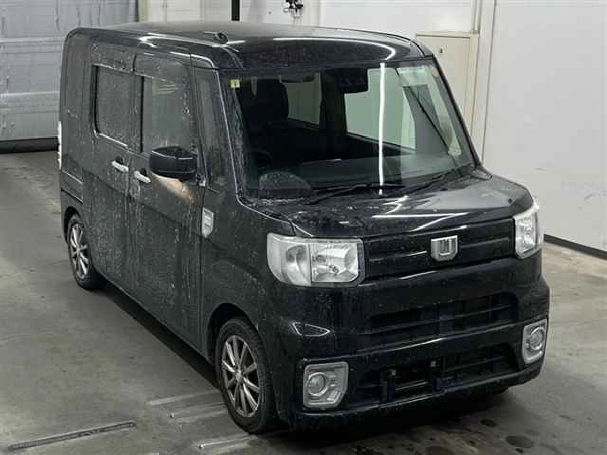 DAIHATSU WAKE LA700S 2019