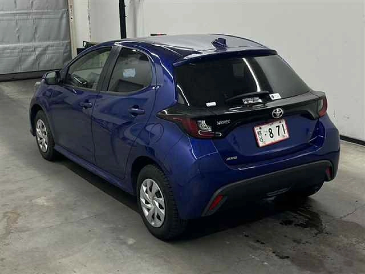 TOYOTA YARIS