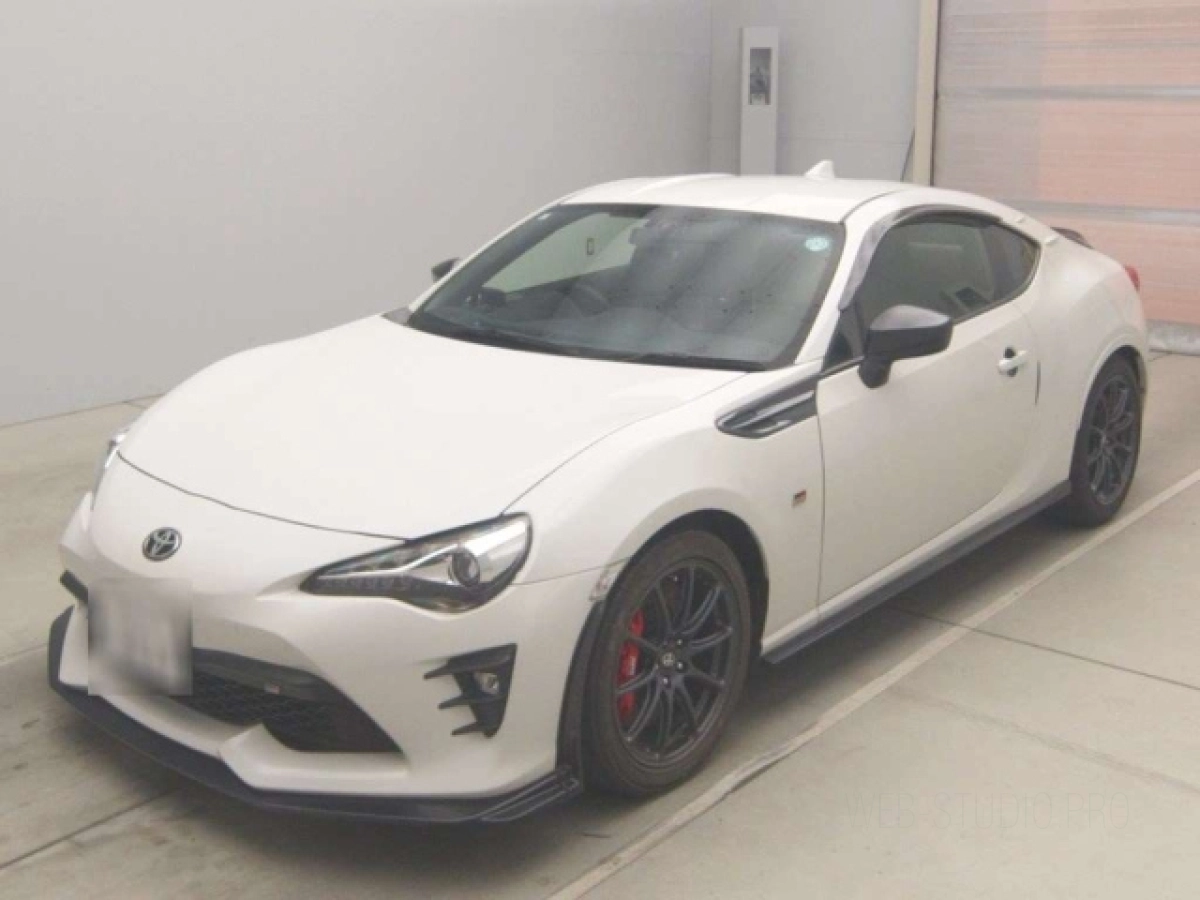 TOYOTA 86 ZN6 2019