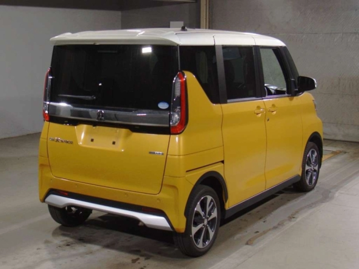 MITSUBISHI EK X SPACE