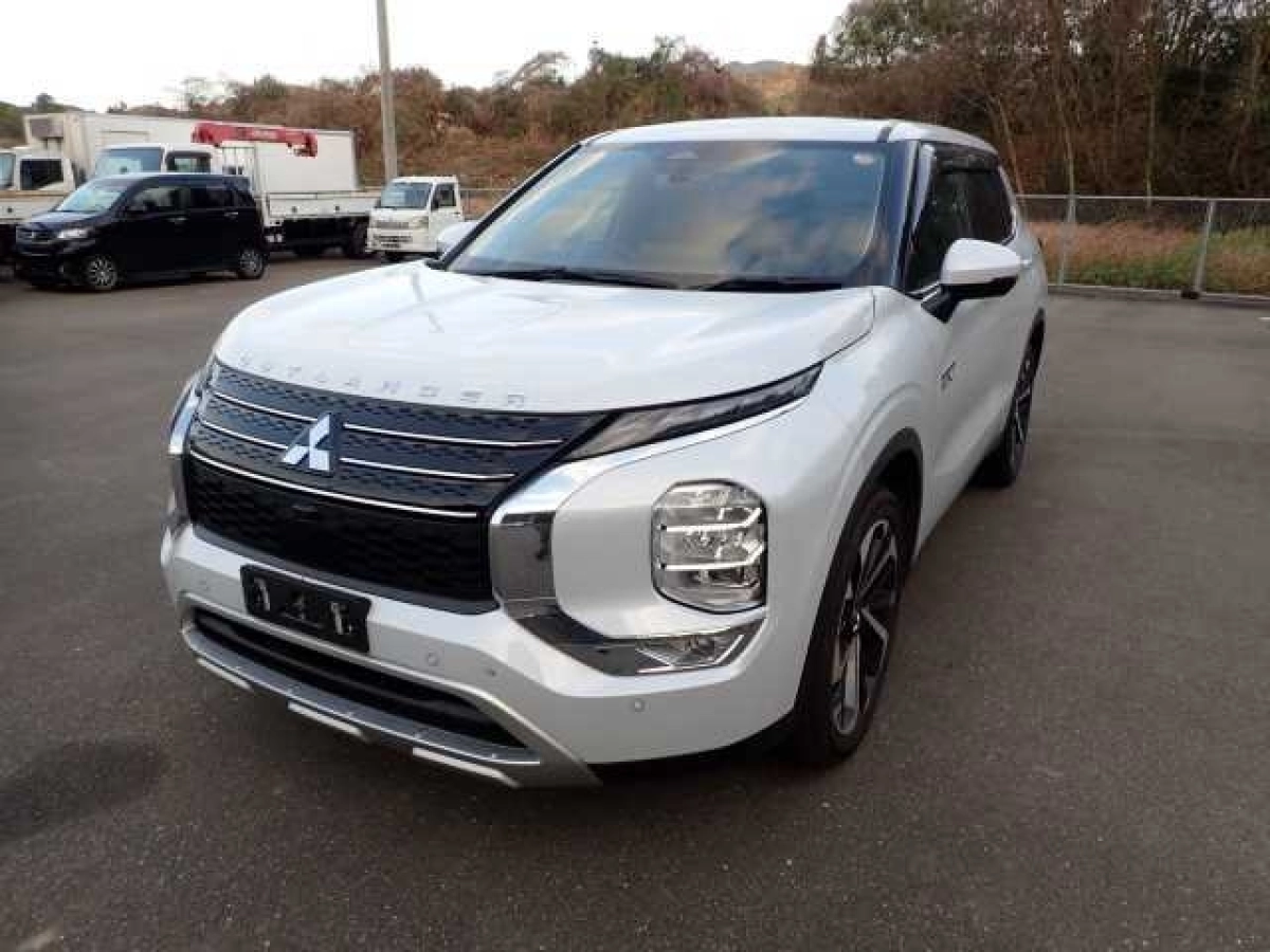 MITSUBISHI OUTLANDER PHEV GN0W 2023
