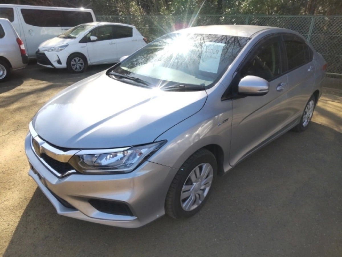 HONDA GRACE GM4 2021