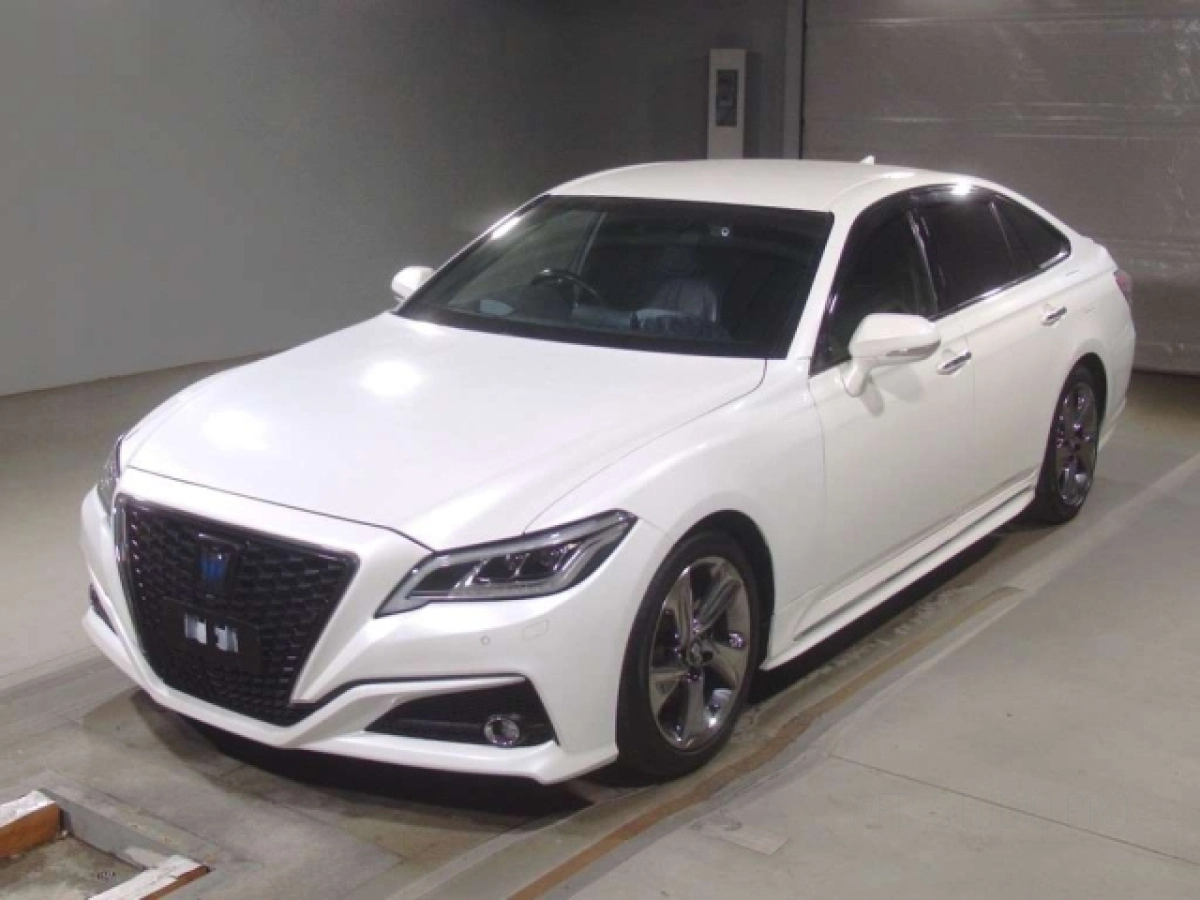 TOYOTA CROWN ARS220 2019