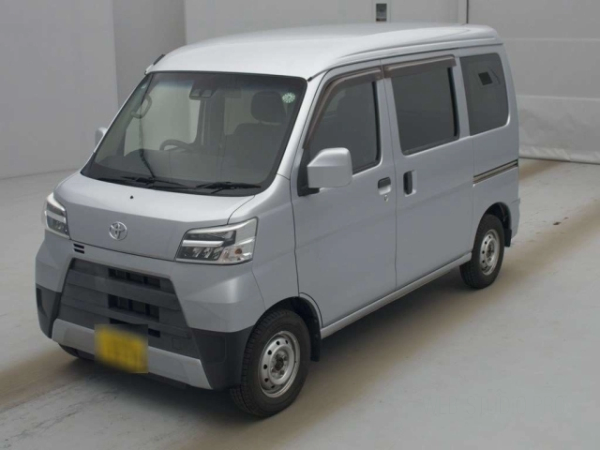 TOYOTA PIXIS VAN S331M 2020