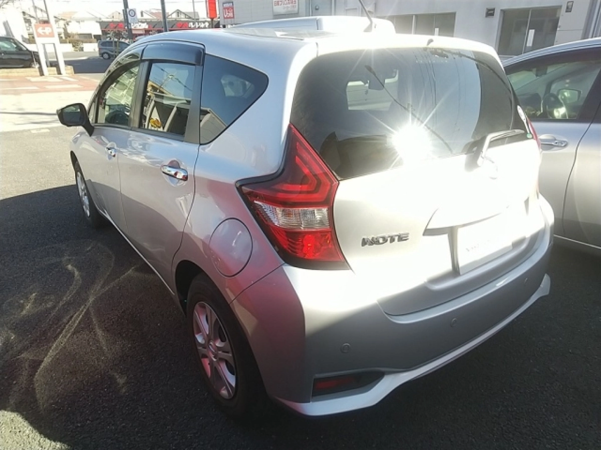 NISSAN NOTE