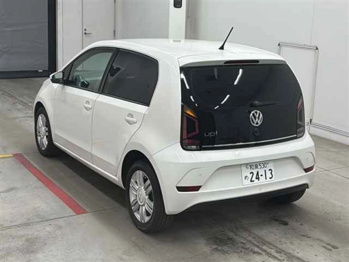 VOLKSWAGEN UP