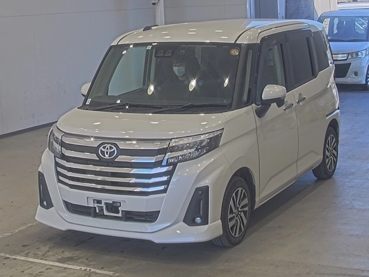 TOYOTA ROOMY M900A 2023