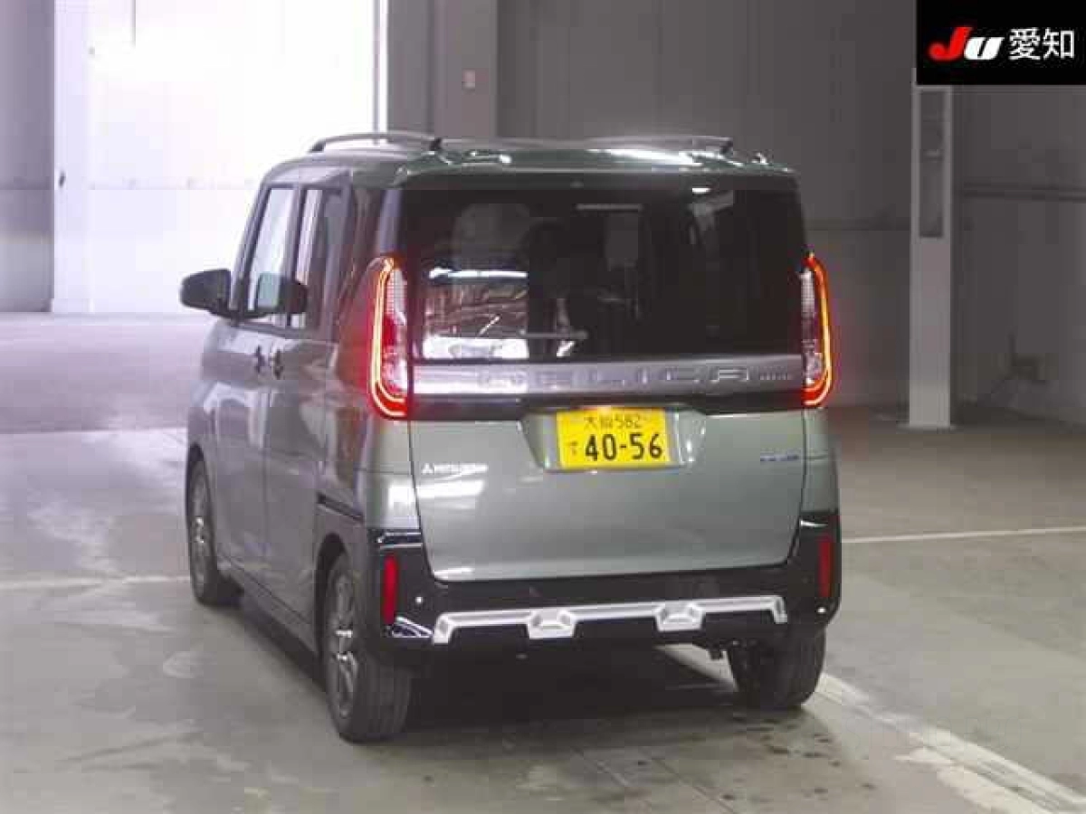 MITSUBISHI DELICA MINI