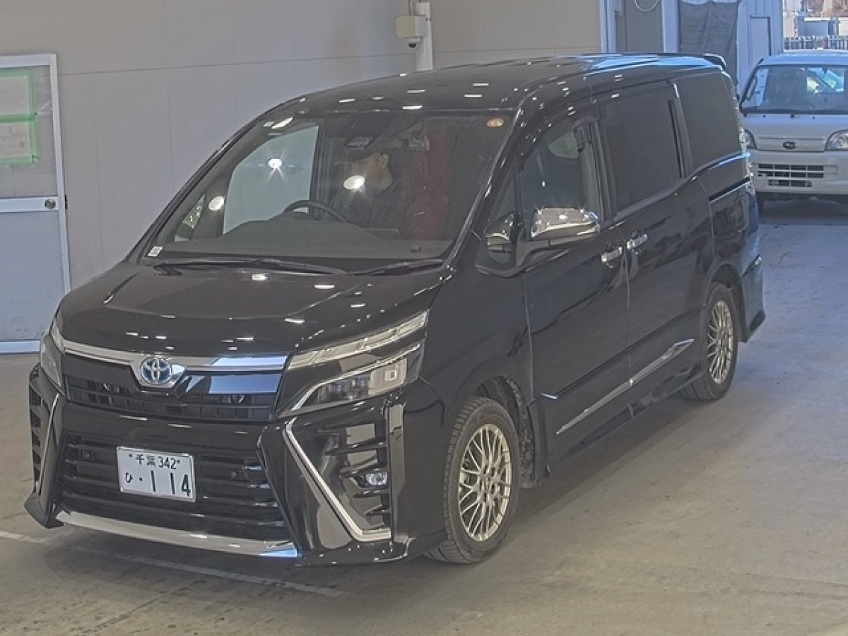 TOYOTA VOXY ZWR80W 2021