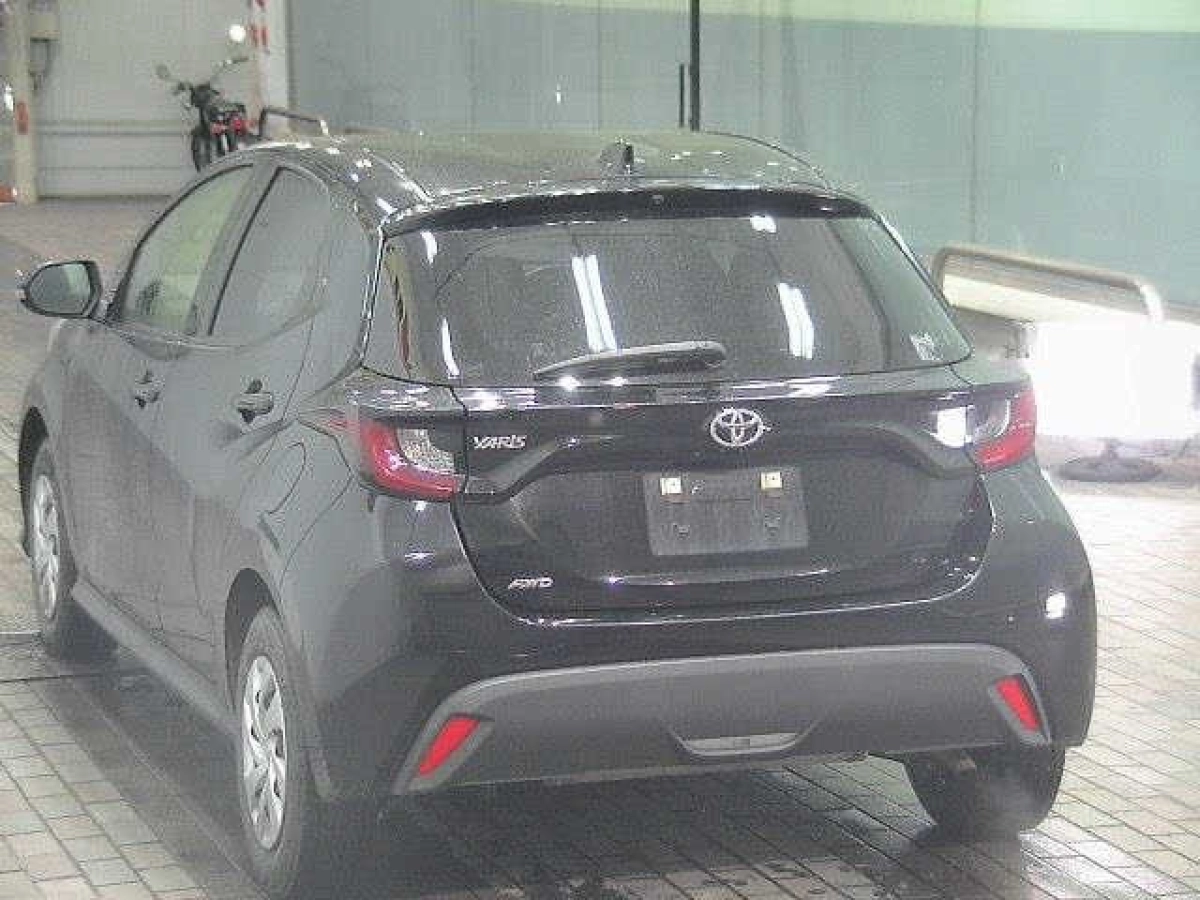 TOYOTA YARIS