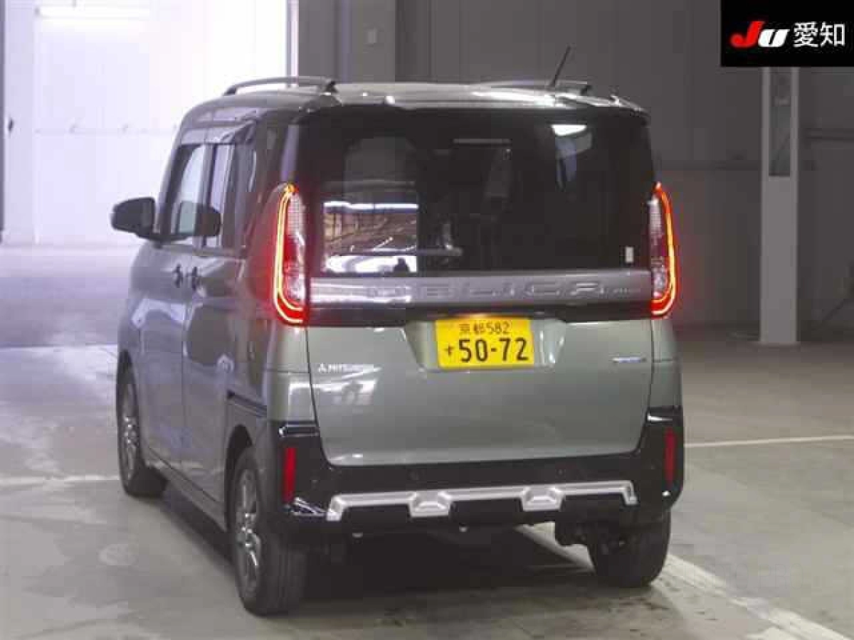MITSUBISHI DELICA MINI