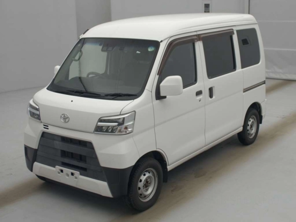 TOYOTA PIXIS VAN S331M 2019