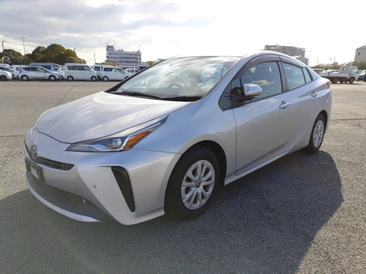 TOYOTA PRIUS ZVW51 2022