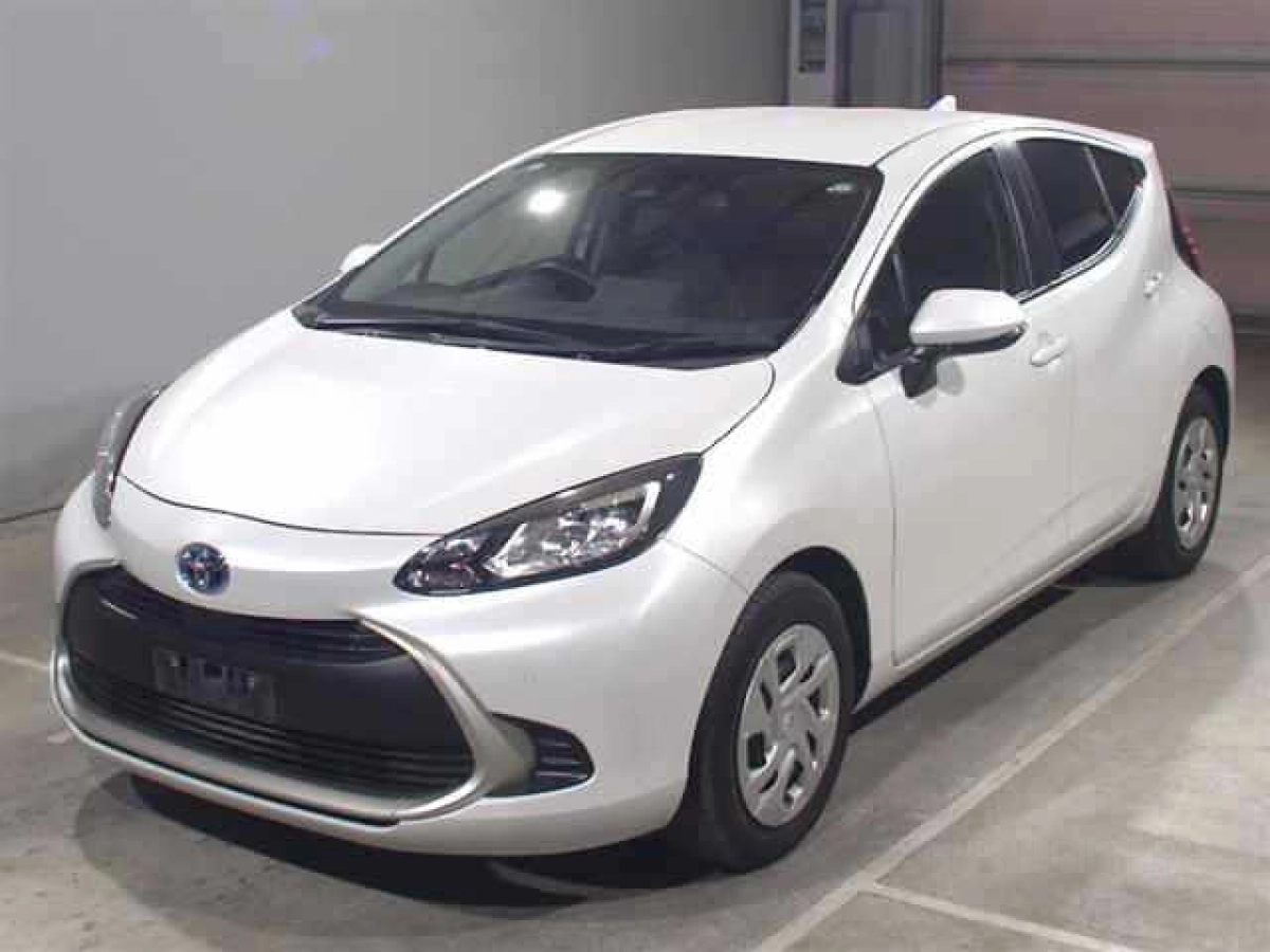 TOYOTA AQUA MXPK11 2021