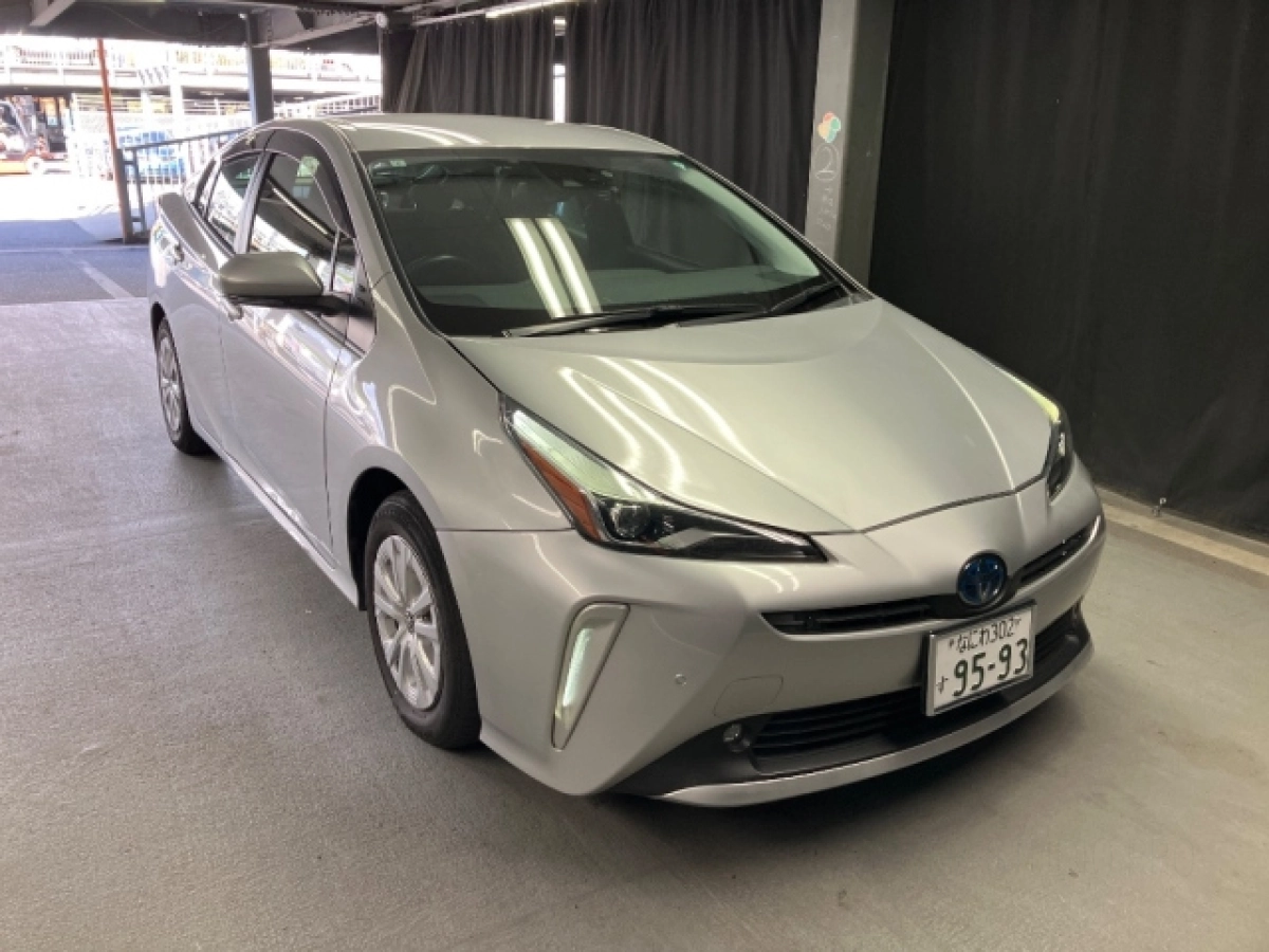 TOYOTA PRIUS ZVW51 2021