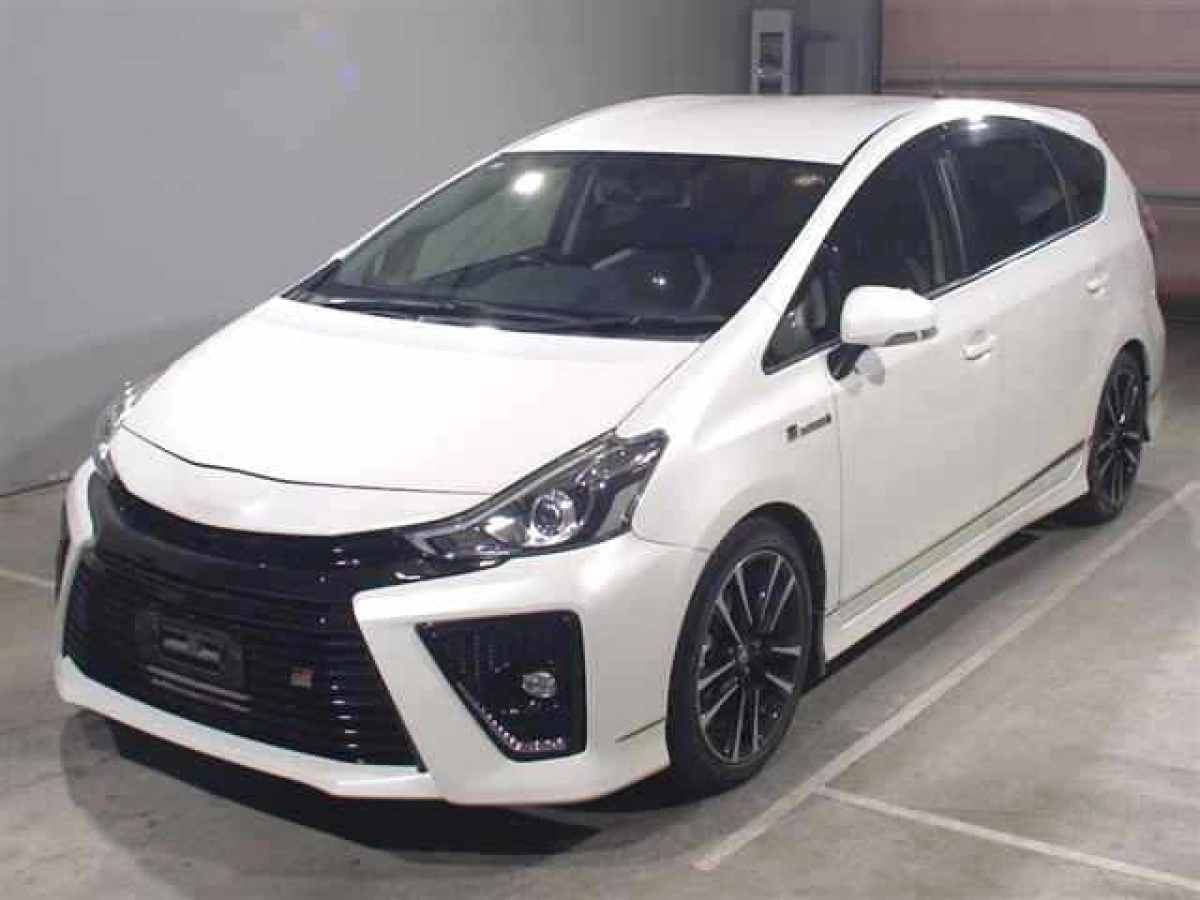 TOYOTA PRIUS ALPHA ZVW41W 2019