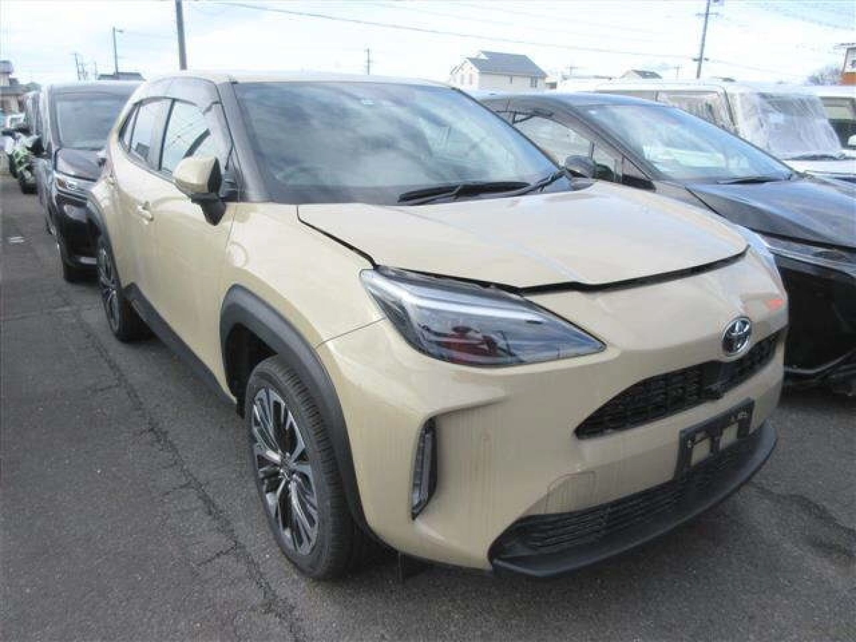 TOYOTA YARIS CROSS