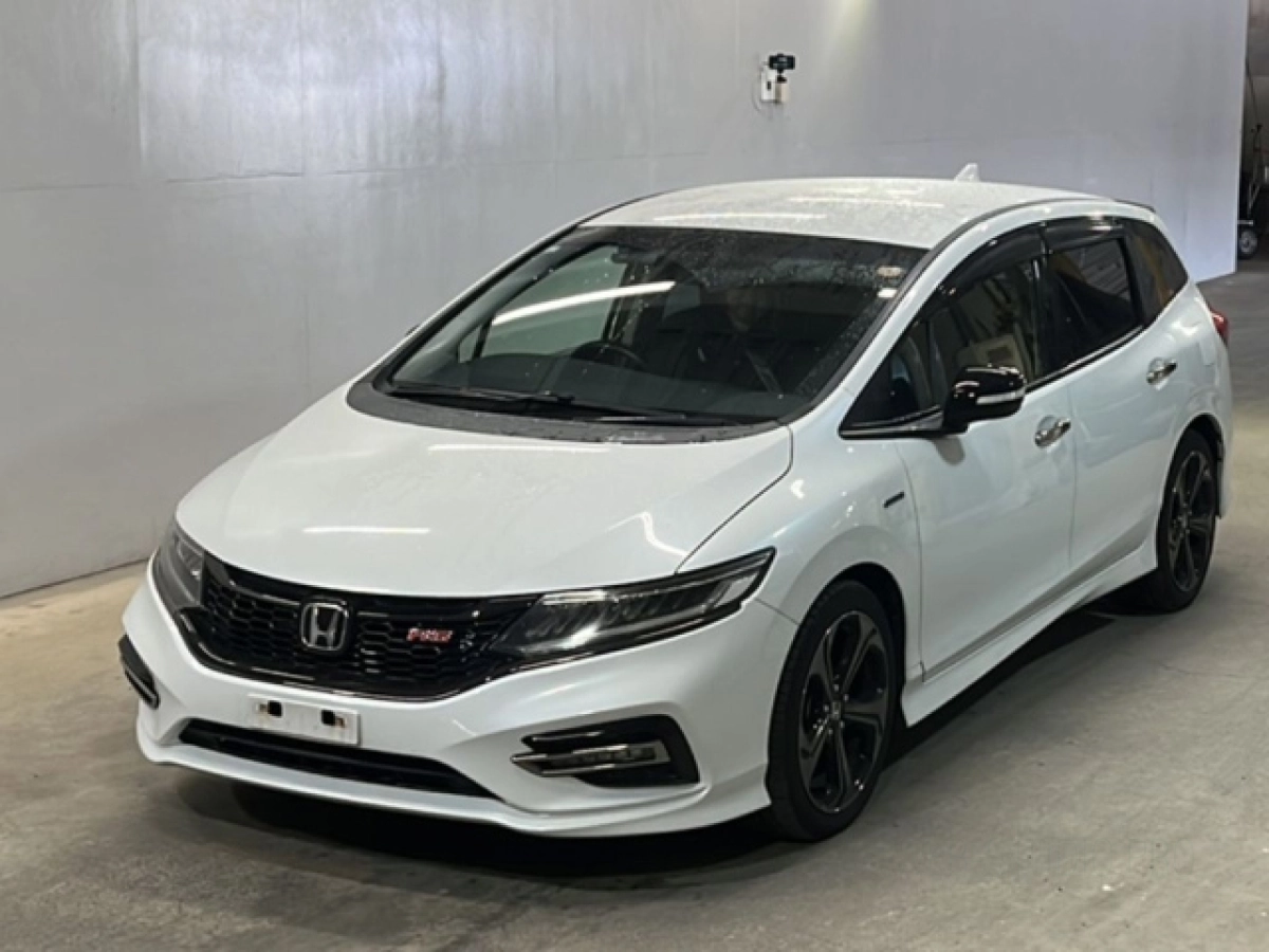 HONDA JADE FR4 2019