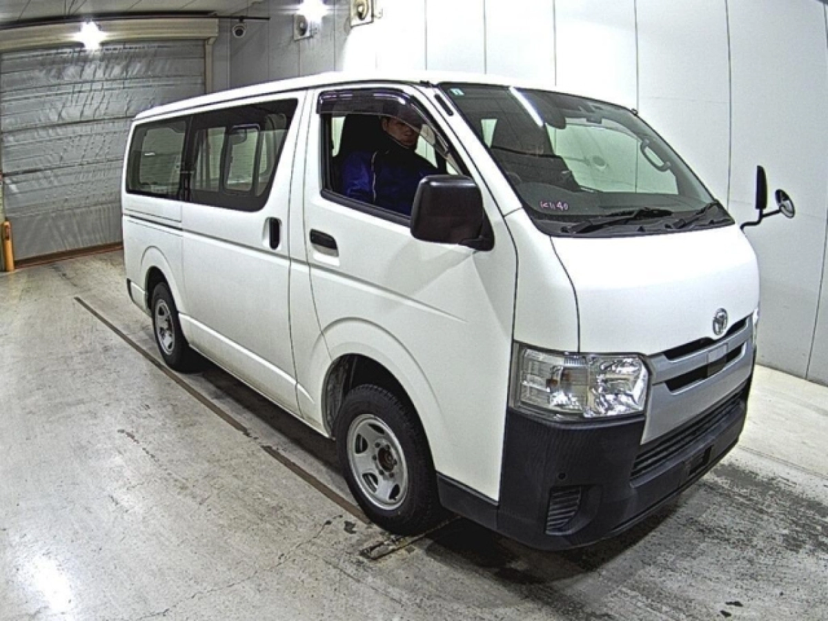 TOYOTA REGIUS ACE VAN TRH200V 2019