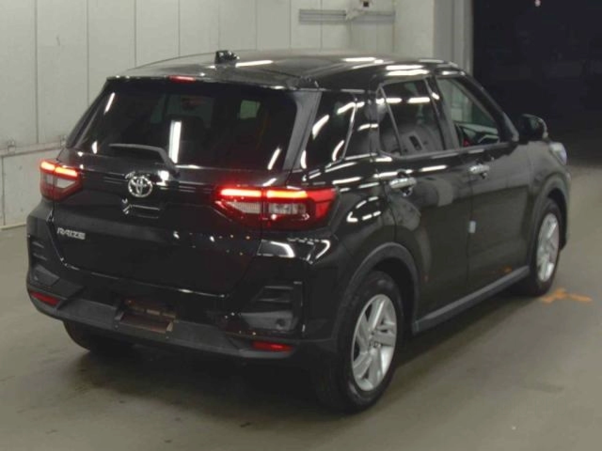 TOYOTA RAIZE