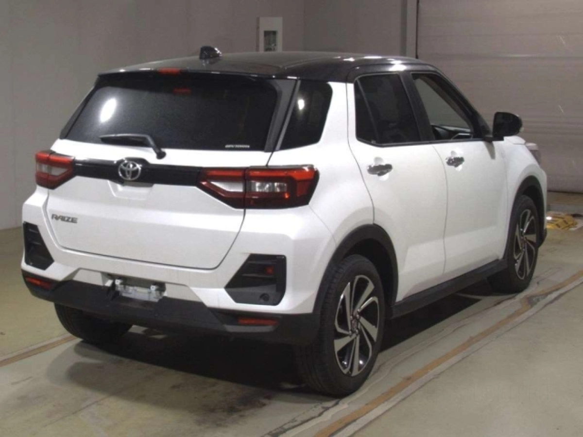 TOYOTA RAIZE