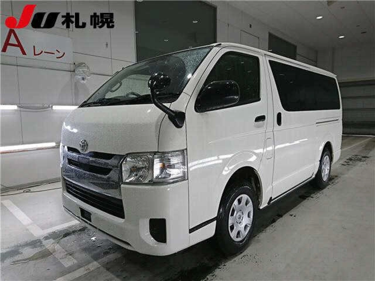 TOYOTA HIACE VAN GDH206V 2020