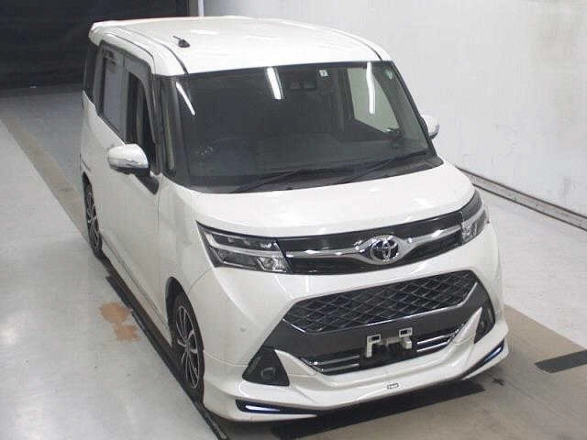TOYOTA TANK M900A 2019