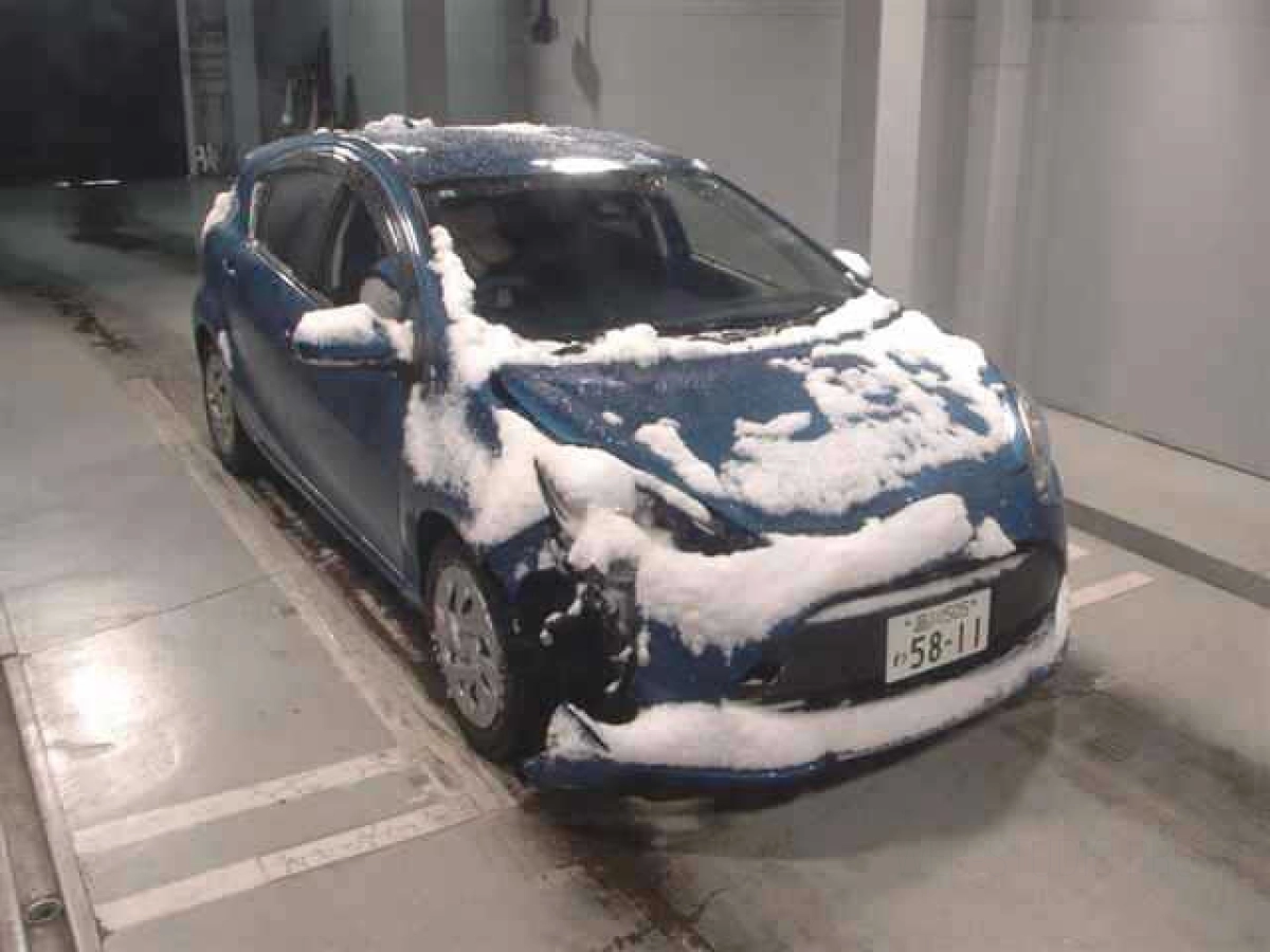 TOYOTA AQUA NHP10 2019