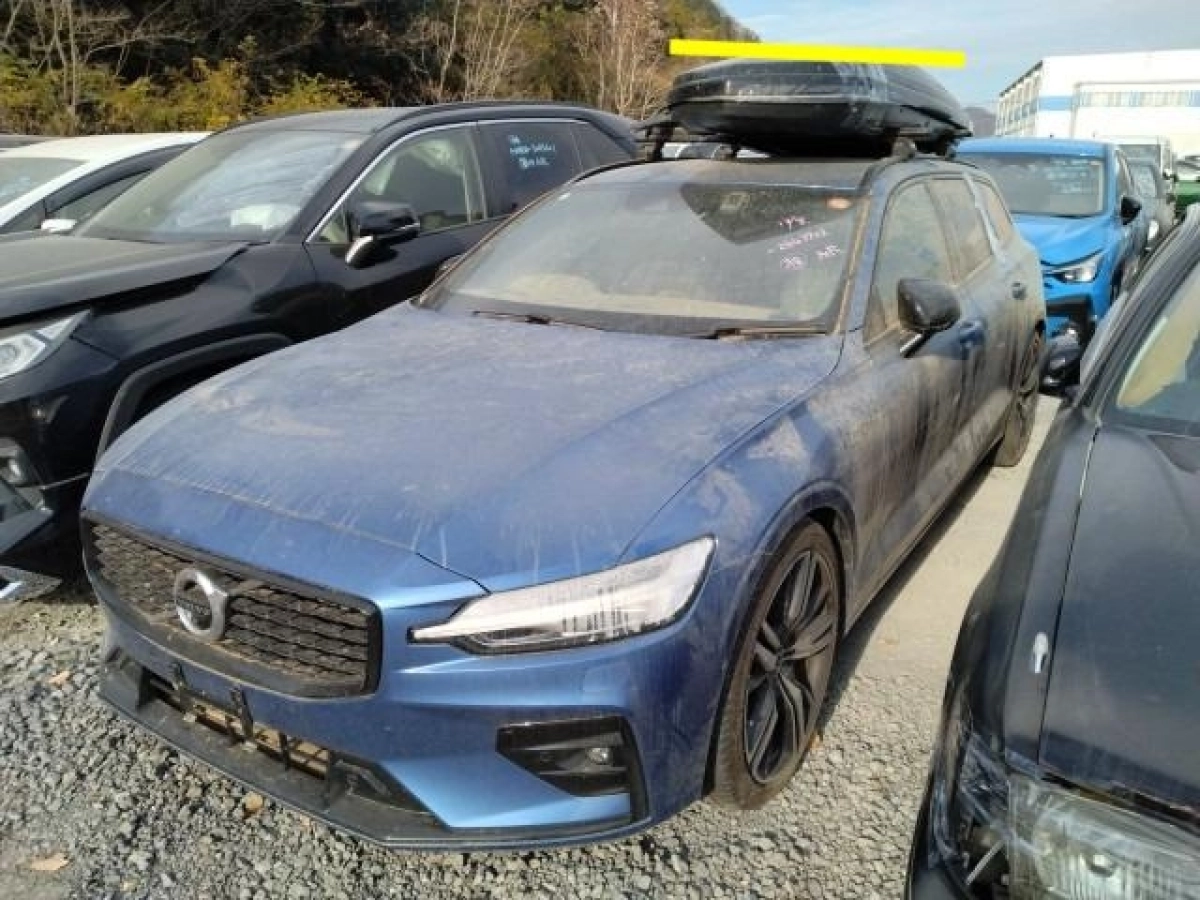 VOLVO V60 ZB420TM 2021