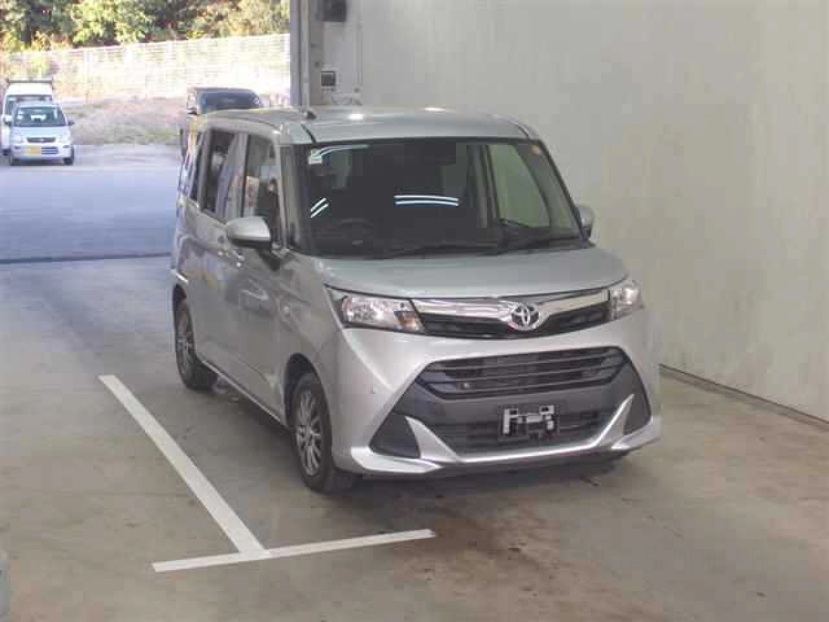 TOYOTA TANK M900A 2020