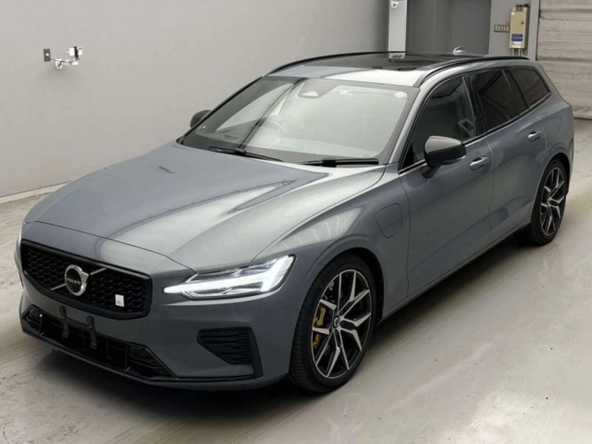 VOLVO V60 ZB420P2 2022