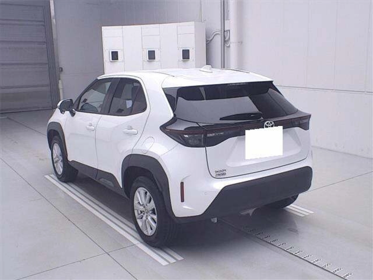 TOYOTA YARIS CROSS