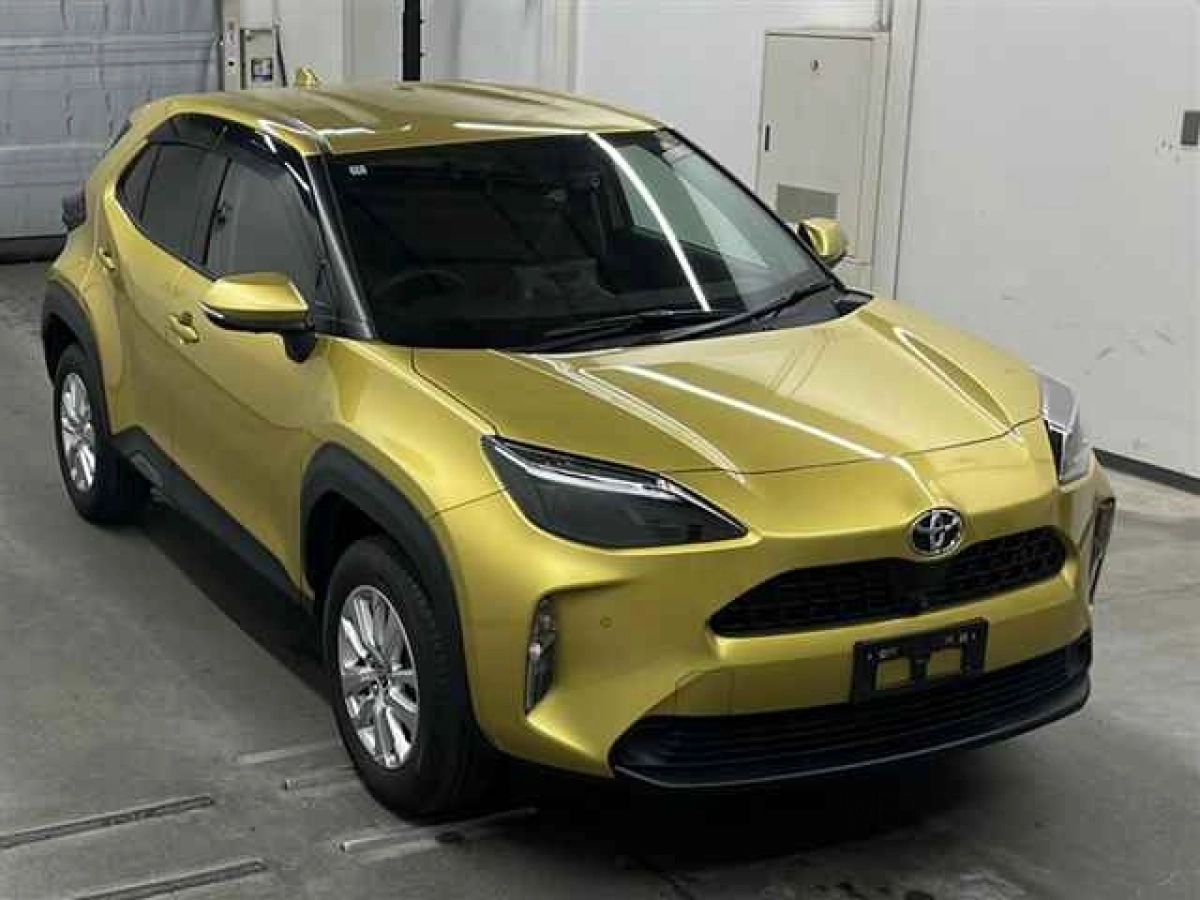 TOYOTA YARIS CROSS